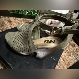 G by Guess Olive Cutout Heeled Sandals (Never Worn)